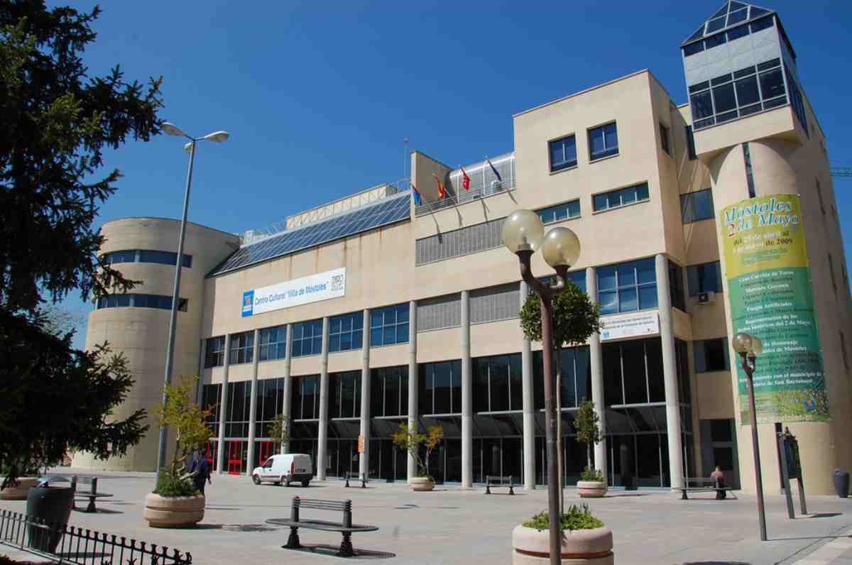 Qué hacer este fin de semana en Móstoles: arranca la Verbena, cine gratis y deporte de élite