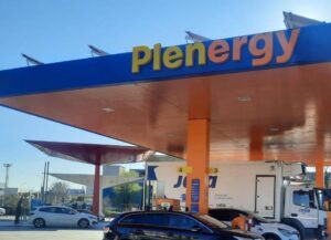 Móstoles, la ciudad más barata de Madrid para repostar diésel y gasolina: cuatro gasolineras al precio mínimo