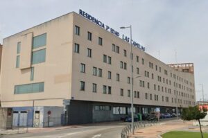 Móstoles contará con una parada de autobús frente a la residencia Las Camelias: afectará a la línea 526
