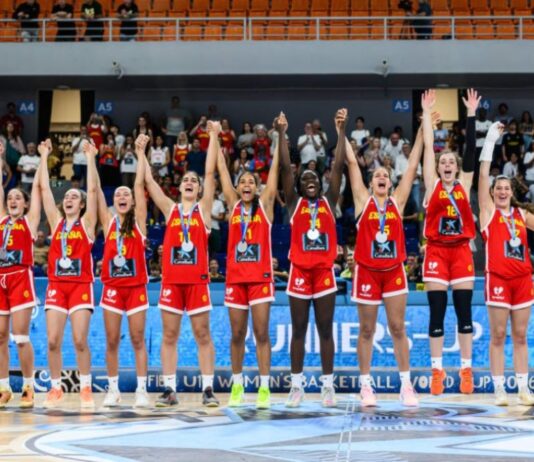 Elizabeth Abubakar, del CBC Móstoles, subcampeona del mundo sub-17 de baloncesto con España Elizabeth Abubakar, del CBC Móstoles, subcampeona del mundo sub-17 de baloncesto con España