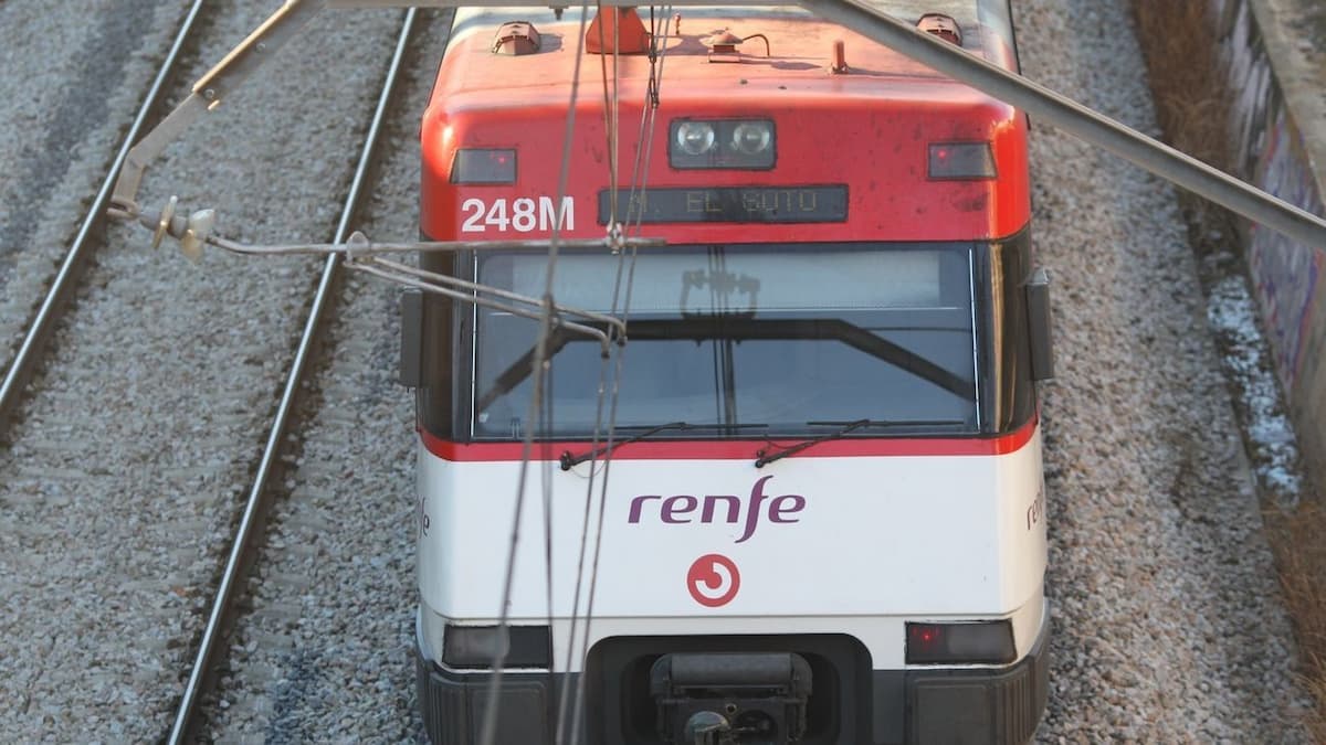 Dispositivo especial de transportes por el eclipse: refuerzos en Renfe y Cercanías para los desplazamientos desde Móstoles