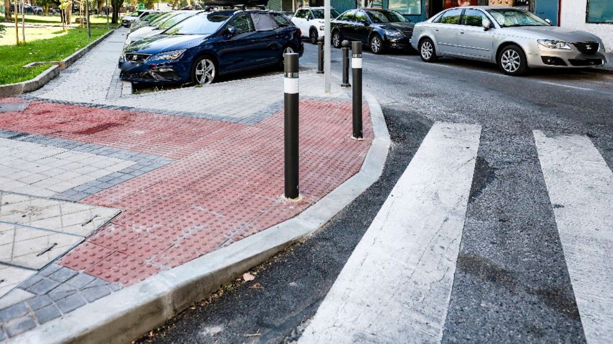 Nuevas obras de mejora Móstoles: más de 200 intervenciones en aceras, pasos de peatones y asfaltado en Estoril I Nuevas obras de mejora Móstoles: más de 200 intervenciones en aceras, pasos de peatones y asfaltado en Estoril I