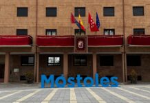 VOX carga contra el Ayuntamiento de Móstoles por las condiciones de trabajo de la Policía con suciedad y ratas