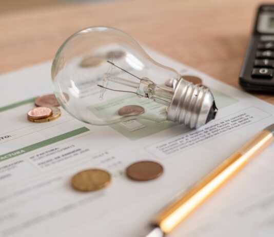 Subida drástica en el precio de la luz en Móstoles: sube más de un 18% durante el mes de julio