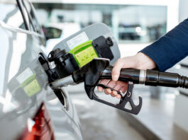 Móstoles tiene la gasolinera más barata de todo Madrid: cuenta con el precio más bajo de diésel y gasolina