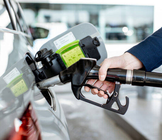 El precio más bajo de diésel y gasolina está en Móstoles: las dos gasolineras más baratas de la región El precio más bajo de diésel y gasolina está en Móstoles: las dos gasolineras más baratas de la región