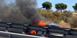 Susto en Móstoles: incendio de un vehículo en la A-5 a la altura de Parque Coimbra Susto en Móstoles: incendio de un vehículo en la A-5 a la altura de Parque Coimbra