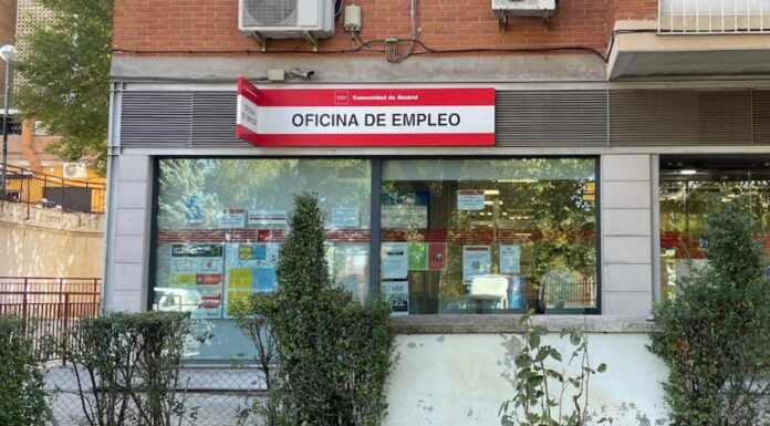 Móstoles marca su cifra de paro más baja en 20 años: cae de los 9.000 desempleados en julio
