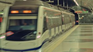 Interrumpida la circulación en el Metrosur entre Móstoles y Fuenlabrada durante una hora por una incidencia