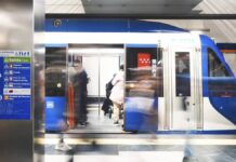 El futuro del MetroSur centra el debate entre los vecinos de Móstoles El futuro del MetroSur centra el debate entre los vecinos de Móstoles