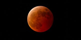 Todo lo que debes saber del eclipse que llegará esta noche a Móstoles: la luna se teñirá de rojo Todo lo que debes saber del eclipse que llegará esta noche a Móstoles: la luna se teñirá de rojo