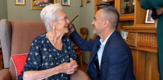 El secreto de la eterna juventud en Móstoles, los 104 años de Purificación: podcast madridhoy Purificación vive en Móstoles y tiene 104 años