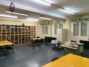 La Escuela Oficial de Idiomas de Móstoles amplía su oferta con Español para Extranjeros y consolida su crecimiento