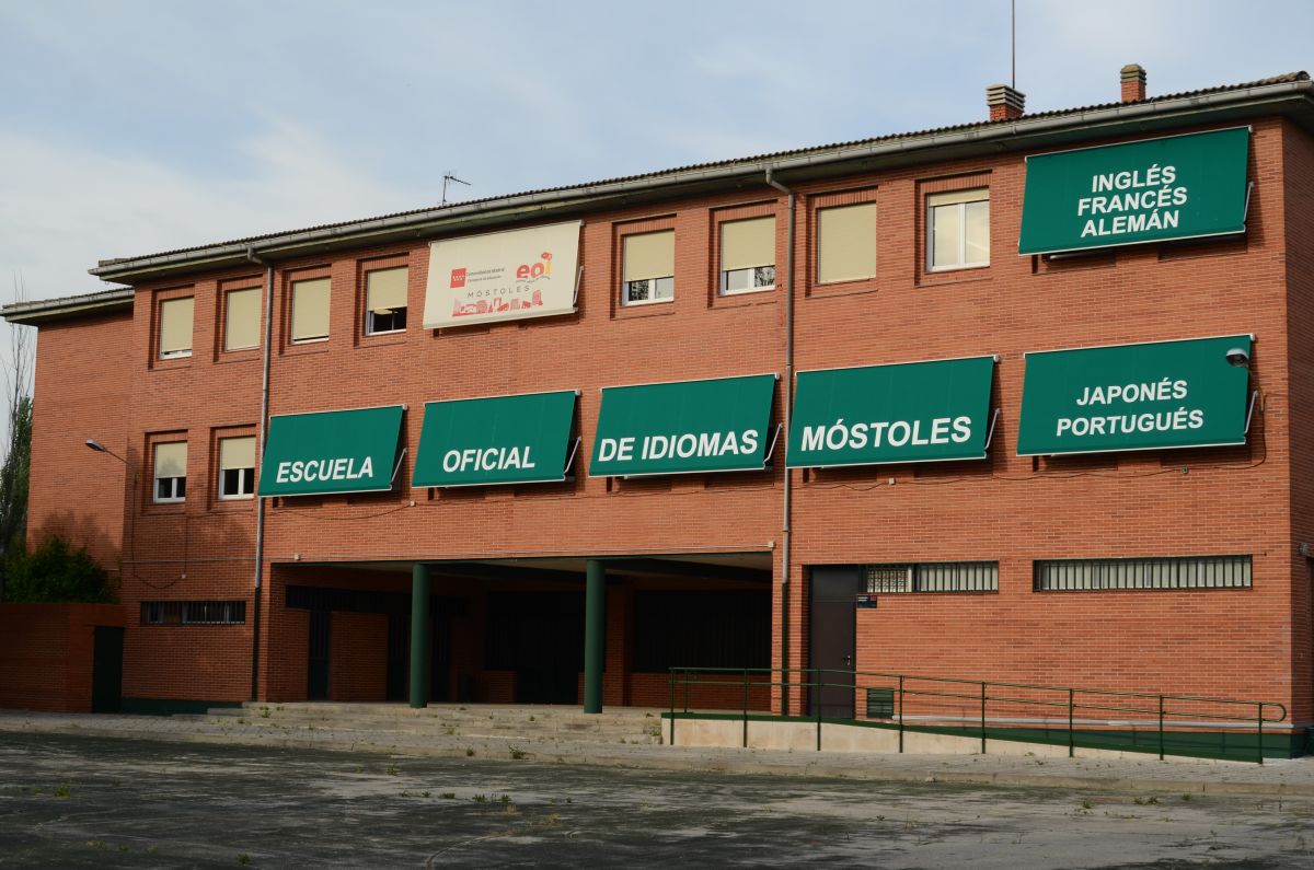 La Escuela Oficial de Idiomas de Móstoles amplía su oferta con Español para Extranjeros y consolida su crecimiento