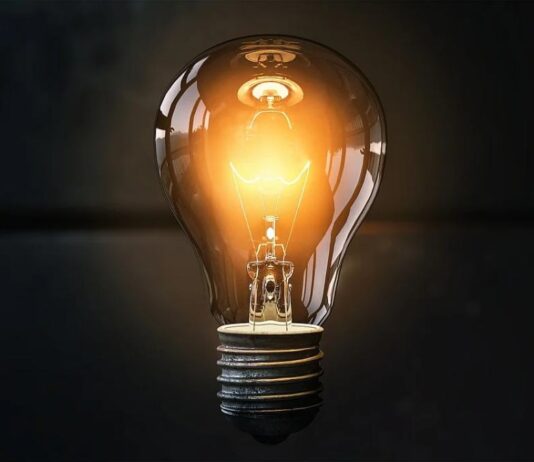 El precio de la luz en Móstoles vuelve a subir: aumenta un 3% durante el mes de agosto
