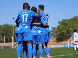 El CD Móstoles vuelve a competir 15 años después y lo hace con una goleada en casa