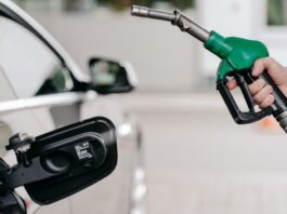 Dos gasolineras de Móstoles tienen el precio de la gasolina más bajo de toda la Comunidad de Madrid Dos gasolineras de Móstoles tienen el precio de la gasolina más bajo de toda la Comunidad de Madrid