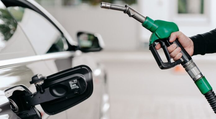 Dos gasolineras de Móstoles tienen el precio de la gasolina más bajo de toda la Comunidad de Madrid Dos gasolineras de Móstoles tienen el precio de la gasolina más bajo de toda la Comunidad de Madrid