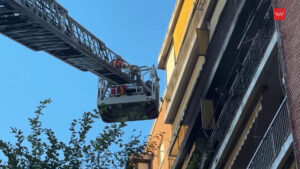 Un incendio en una vivienda de Móstoles deja un matrimonio de 89 y 85 años trasladado al hospital