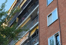 Un incendio en una vivienda de Móstoles deja un matrimonio de 89 y 85 años trasladado al hospital Un incendio en una vivienda de Móstoles deja un matrimonio de 89 y 85 años trasladado al hospital