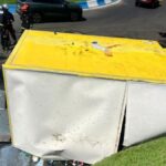 Detenido un individuo en Móstoles tras volcar en una rotonda el camión de reparto que acababa de robar