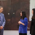 Pedro Sánchez entrega la Gran Cruz de la Orden del Mérito Civil al exalcalde de Móstoles, David Lucas