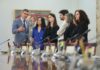 Pedro Sánchez entrega la Gran Cruz de la Orden del Mérito Civil al exalcalde de Móstoles, David Lucas