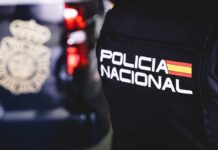 Detenido en Móstoles un policía nacional: su pistola apareció en poder de un conocido junto a una gasolinera