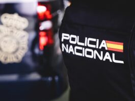 Detenido en Móstoles un policía nacional: su pistola apareció en poder de un conocido junto a una gasolinera