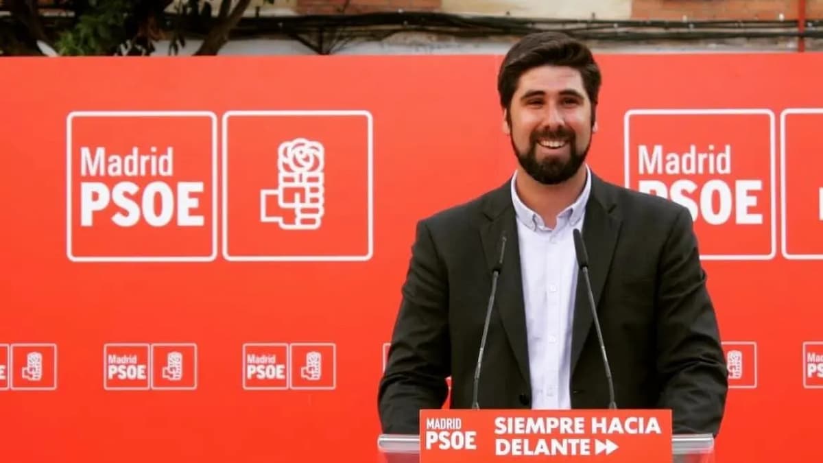 Alex Martín, secretario general del PSOE de Móstoles, renuncia a ser candidato a la alcaldía en 2027 Alex Martín, secretario general del PSOE de Móstoles, renuncia a ser candidato a la alcaldía en 2027