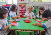 Internacionalidad y aprendizaje vivencial: cómo acercar el mundo a los alumnos de educación infantil Internacionalidad y aprendizaje vivencial: cómo acercar el mundo a los alumnos de educación infantil