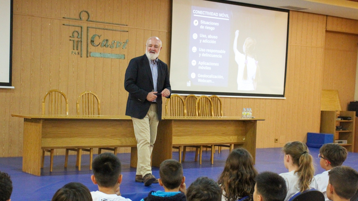 Educar en la era digital: el reto de los colegios ante las nuevas tecnologías 