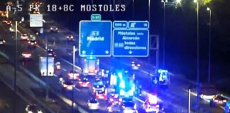 Un accidente en la A-5 obliga a cortar el carril derecho a la altura de la URJC en Móstoles Un accidente en la A-5 obliga a cortar el carril izquierdo a la altura de la URJC en Móstoles
