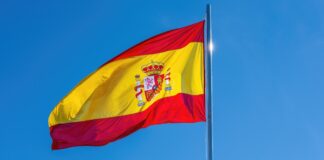 Banderas de España gratis en Móstoles para celebrar el Día de la Hispanidad: dónde y cuándo recogerlas Banderas de España gratis en Móstoles para celebrar el Día de la Hispanidad: dónde y cuándo recogerlas
