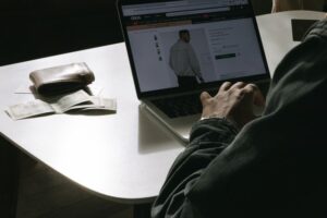 Alerta para los vecinos de Móstoles: la estafa de WhatsApp que suplanta a familiares y amigos