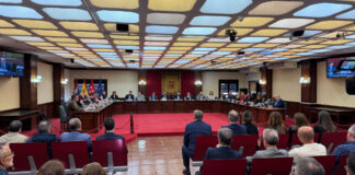 Aplazado el Pleno de Móstoles tras el desvanecimiento del portavoz adjunto del PSOE, Álex Martín Aplazado el Pleno de Móstoles tras el desvanecimiento del portavoz adjunto del PSOE, Álex Martín